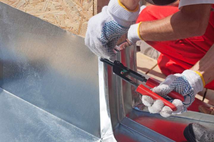 Des professionnels pour effectuer les travaux de couverture et de zinguerie à Issoire